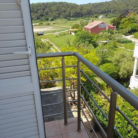 Apartments With A Parking Space Kampor, Rab - 4984