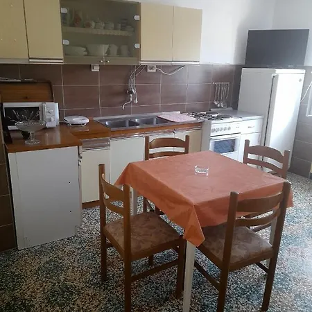 Apartments With A Parking Space Kampor, Rab - 4984 Apartment *