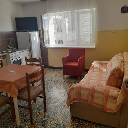 Apartments With A Parking Space Kampor, Rab - 4984 Kampor