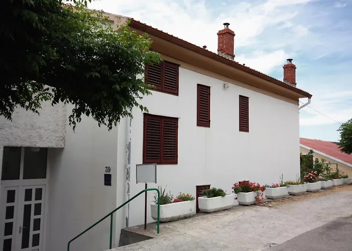 Apartments With Parking Space Kampor, Rab - 4984