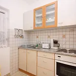 Appartement With Parking Space Kampor, Rab - 4984
