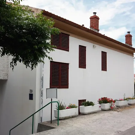 Apartments With Parking Space Kampor, Rab - 4984