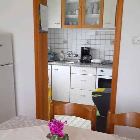 Appartamento With Parking Space Kampor, Rab - 4984 *