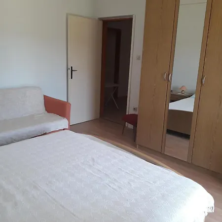 Apartments With A Parking Space Kampor, Rab - 4984